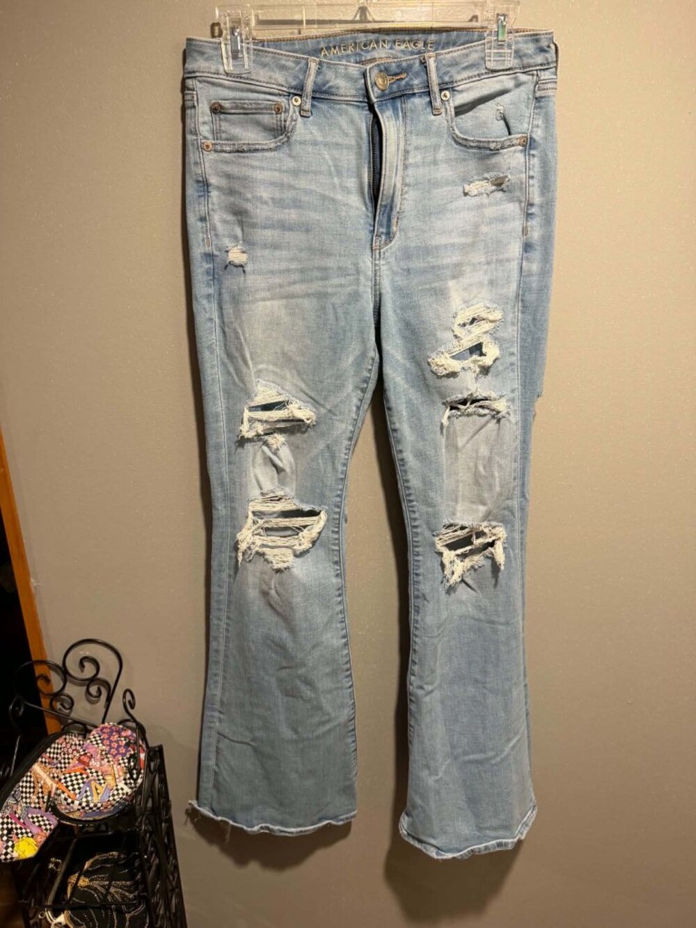 American Eagle Flared Ripped Jeans Size 8 Regular